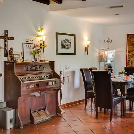 Ubernachten In Alter Heuscheune Holiday home *